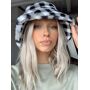 Princess Elias Hat White / Black - Female Bucket hat 100% Polyester Faux fur material Check print Soft brim Adjustable inner band Fully lined 