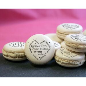 Cadeaux.com Macarons coeur prénoms Couple