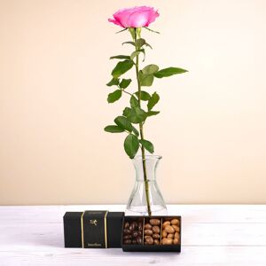 Interflora Rose rose et ses amandes au chocolat - Livraison de fleurs - Interflora