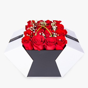 Haute Florist ROUGE ROYALE HAT BOX - Valentine's Flowers - Valentine's Day Flowers - Valentine's Roses - Valentine's Flower Delivery - Red Roses Delivery - vday flowers - florist valentines - vals day flowers - valentines bouquet