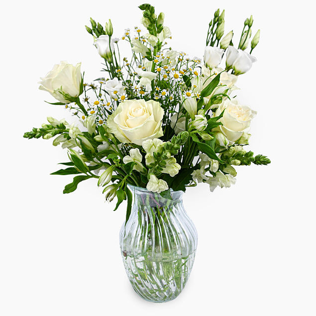 Haute Florist Elegant Avalanche - Letterbox Flowers - Luxury Letterbox Flowers - Letterbox Flower Delivery - Send Letterbox Flowers