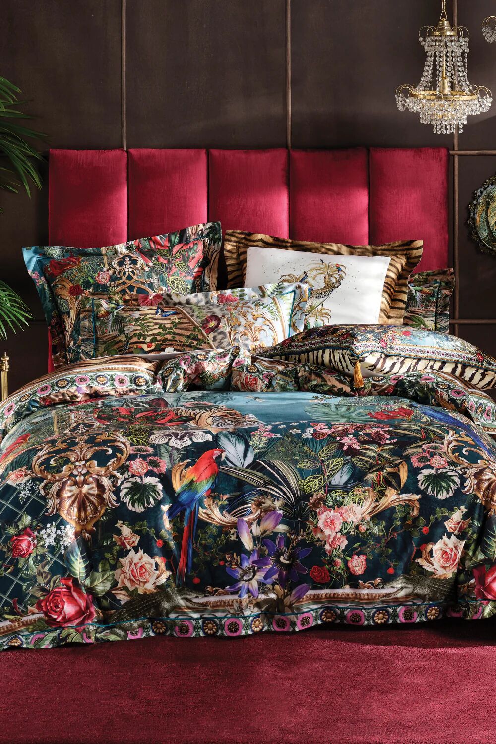 Camilla eBoutique Quilt Cover Set if these Walls Could Talk, SUPER KING BED  - Size: SUPER KING BED