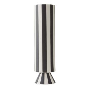 OYOY - Toppu Vase, Ø 8,5 x H 31 cm, noir / blanc - Publicité