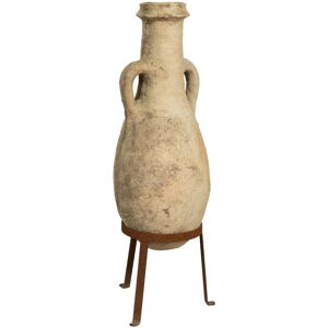 Ancienne amphore avec anses en terre cuite et base de vase en fer - Publicité