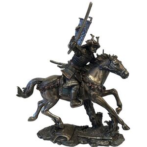 Non communiqué PARASTONE Statue Samurai à cheval aspect bronze - Hauteur 24 cm - Largeur 24 cm - Profondeur 9 cm BRONZE - Publicité