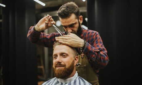 Friseur Alpha Barber Shop Barber-Paket mit Haarschnitt und opt. Kopf-Massage für Herren im Friseur Alpha Barber Shop (bis zu 50% sparen*)