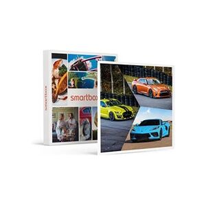 Smartbox Coffret Cadeau - Stage de pilotage multivolant : 2 tours en Corvette C8, 2 tours en Ford Mustang et 2 tours en Nissan GTR sur le circuit de Nogaro- - Publicité