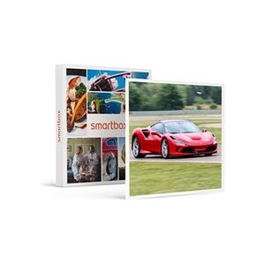 Smartbox Coffret Cadeau - Stage de pilotage : 4 tours sur le circuit de sur le circuit de Mirecourt en Ferrari F8 Tributo- Sport & Aventure - Publicité