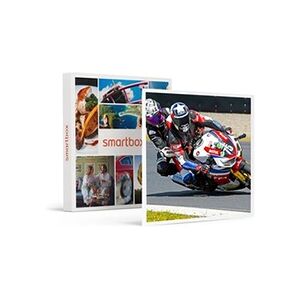 Smartbox Coffret Cadeau - Stage de pilotage moto : 1 journée sur le circuit d'Alès en KAWASAKI- Sport & Aventure - Publicité