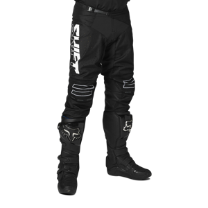 Shift Pantalones de Cross  3lack Label King Negros