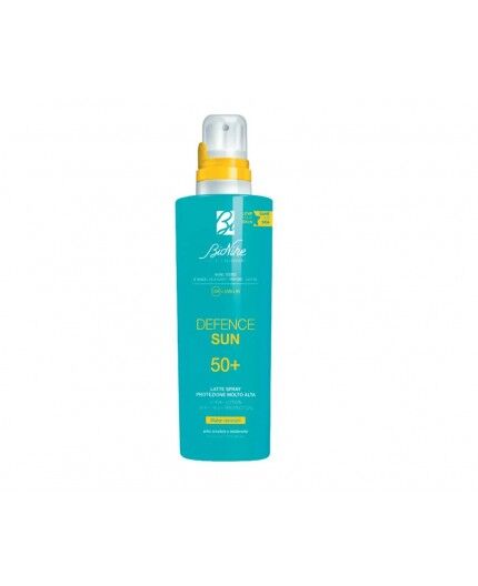 Bionike Defence sun latte spray spf 50+ protezione molto alta