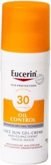 Eucerin Linea Sun Oil Control Tocco Secco SPF 30 Flacone da 50 ml