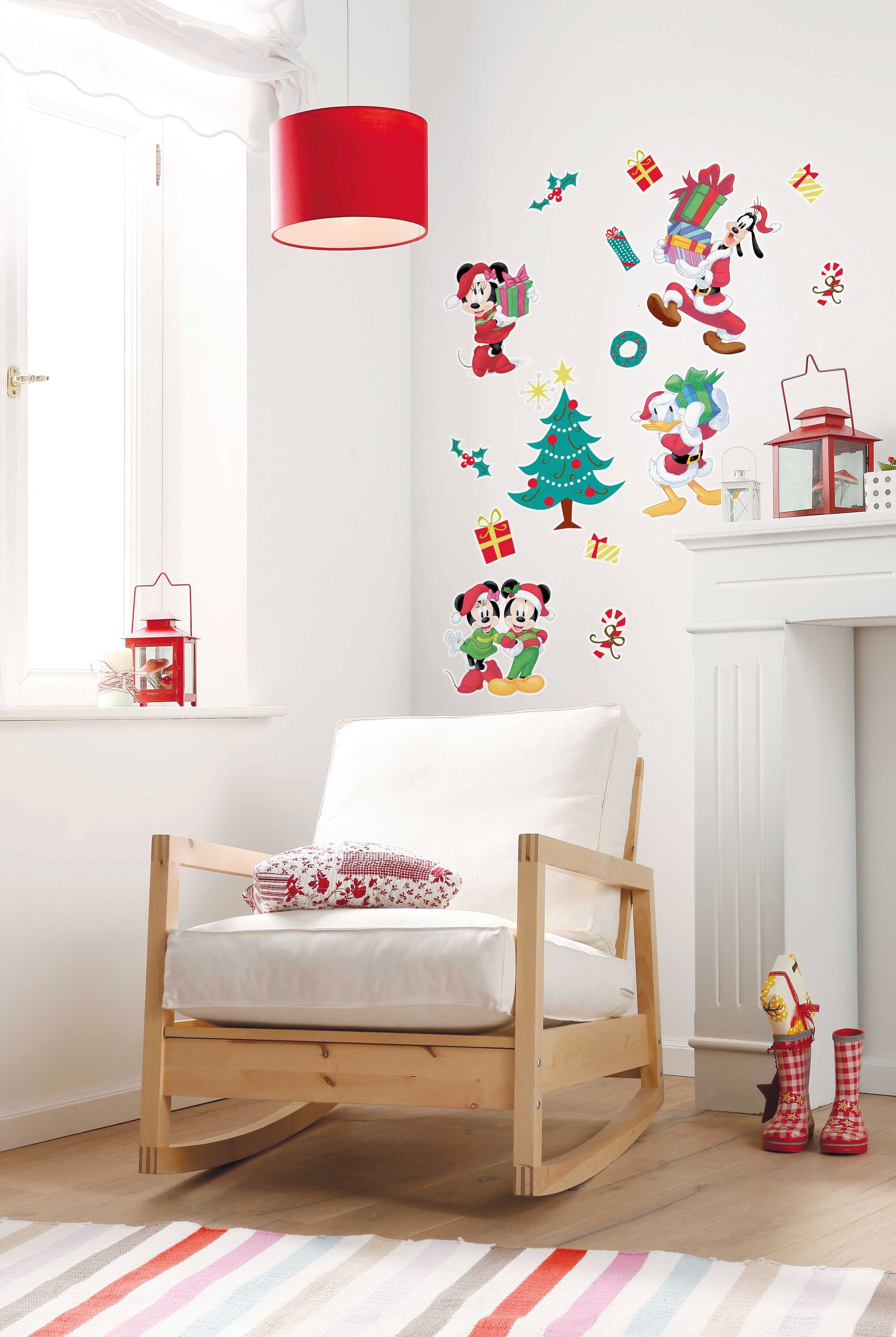 Komar Wandsticker »Mickey Christmas Presents«, (Set, 1 St.), 50 x 70 cm... bunt