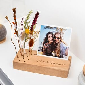 smartphoto Fotos im Holzaufsteller mit Gravur & Trockenblumen (Quadratisch) zum Valentinstag