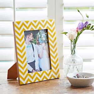 Paper high Asin Yellow Chevron Patterned Photo Frame - 7" x 5"