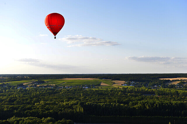 Wonderbox Coffret cadeau Vol en montgolfière au dessus des Châteaux de la Loire - Wonderbox