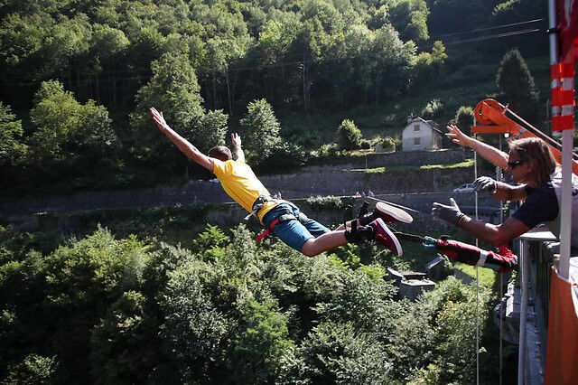 Wonderbox Coffret cadeau Saut à l'élastique dans les Pyrénées - Wonderbox