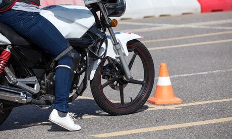 Ciotat Conduite Av Sandral Permis AM scooter ou permis moto A1/A2 en accéléré pour 1 personne avec l'école Ciotat Conduite Av Sandral