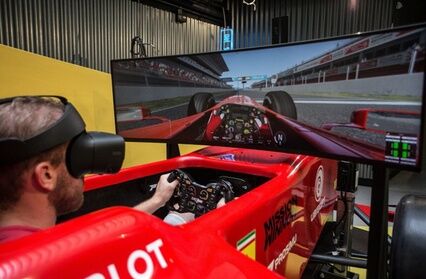 Virtual Planet Simulateur professionnel ou partie de racing Formule 1 en réalité virtuelle de 30 min à Virtual Planet