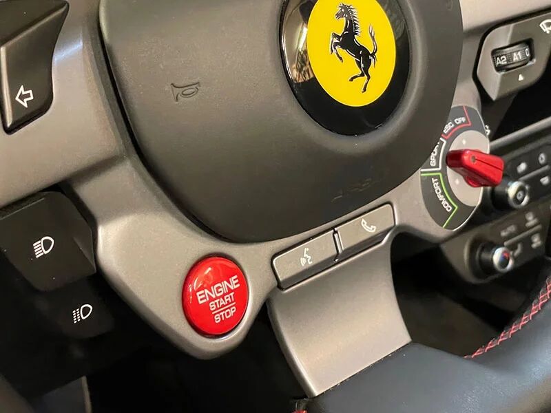 SBX 6 Stunden hinterm Steuer eines Ferrari Portofino