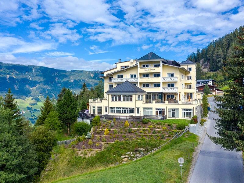 SBX Luxusurlaub in den Tiroler Bergen