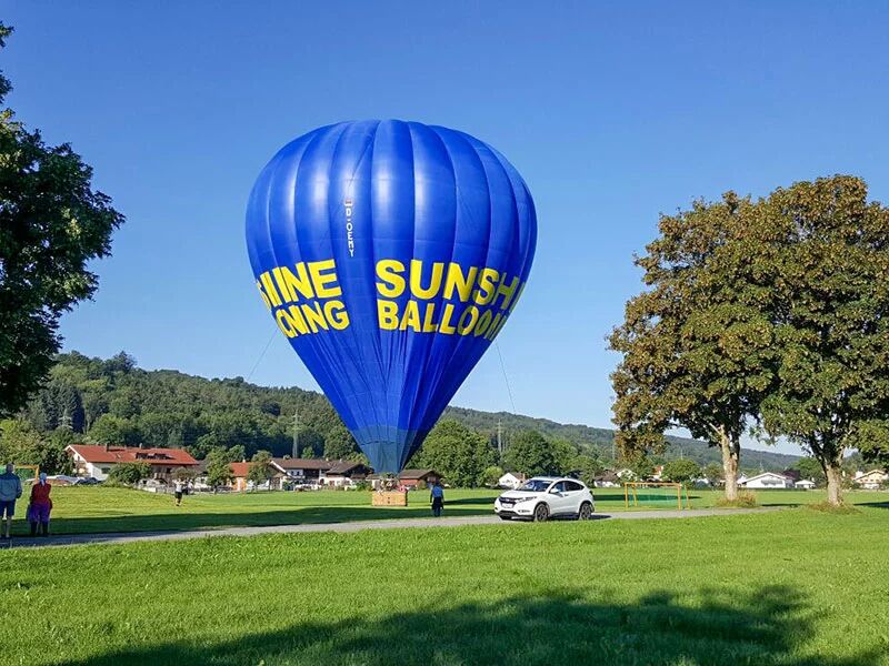 SBX Erstklassiges Abenteuer: Heißluftballonfahrt über Ulm mit Picknick