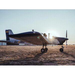 SmartBox Vuelo de 1 hora en avioneta por Segovia y Ávila con Escuela de Aviadores para 2