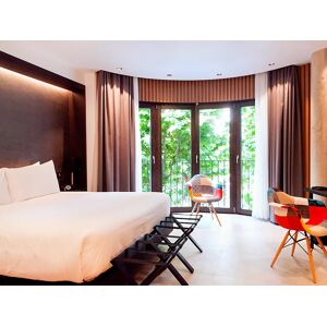 SmartBox Vila Arenys Hotel 4*: 1 noche en habitación doble con desayuno para 2