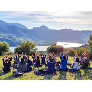 SmartBox Todo Natura Yoga & Senderismo: retiro de 2 noches con taller y ruta a pensión completa