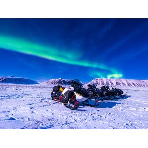SmartBox Laponia sueca en invierno: Auroras boreales y safari en moto de nieve