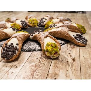 SmartBox BontÃ  siciliane a domicilio: kit di 15 cannoli con ricotta e pistacchio o cioccolato