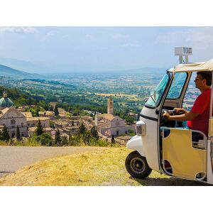 SmartBox Assisi in Ape Calessino: un indimenticabile tour fotografico di coppia nel cuore dellâ€™Umbria