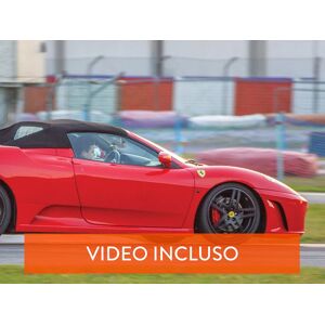 SmartBox 1 entusiasmante giro su Ferrari o Lamborghini tra 5 circuiti a scelta con video ricordo