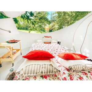 SmartBox Glamping in Toscana: 2 notti in Bolla con colazione, Prosecco e idromassaggio