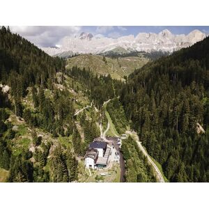 SmartBox Trentino in bici: 2 notti in hotel 4* con Spa e 1 tour in eBike con guida