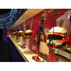 SmartBox Storia della Scuderia a Maranello: 1 biglietto per il Museo Ferrari per 1 senior