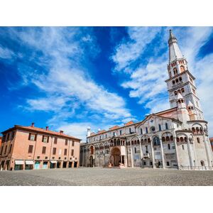 SmartBox Al cuore di Modena: 1 romantica notte in hotel 4*