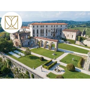 SmartBox Viaggio nel tempo e nei sapori: tour al Castello San Salvatore e alla Cantina Conte Collalto per 2