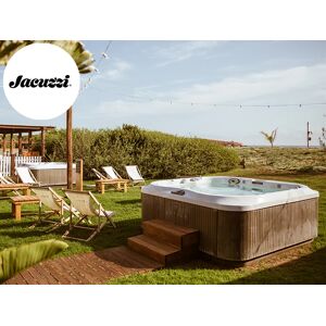 SmartBox 1 notte di relax esclusivo in Italia con accesso alla vasca JacuzziÂ®