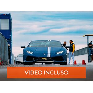 SmartBox 1 giro su Lamborghini HuracÃ¡n Avio con video sul Circuito Internazionale di Busca in Piemonte