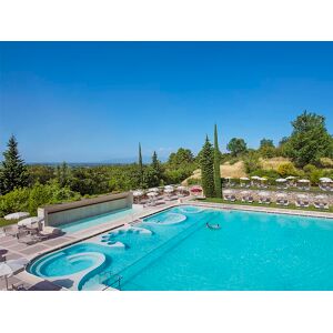 SmartBox Benessere per 2 in Toscana: accesso alla piscina termale con kit allo Spa Resort Grotta Giusti