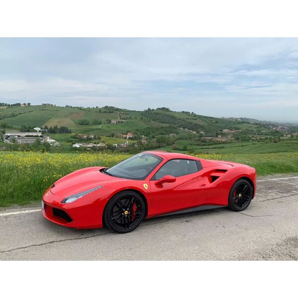 smartbox test drive ferrari f488 gtb nello scenario unico del golfo di napoli