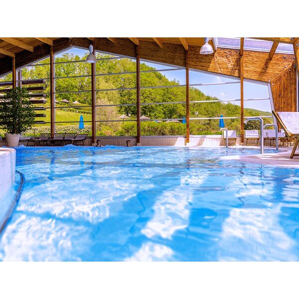 smartbox relax caraibico: accesso spa con bagno solare e massaggio relax