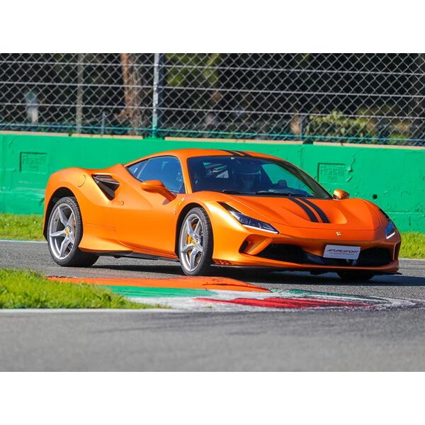 smartbox guida ferrari f8 tributo: 2 giri su pista presso l'autodromo nazionale di monza