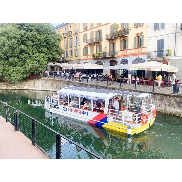 smartbox tour in barca alla scoperta dei navigli e della darsena a milano per 2