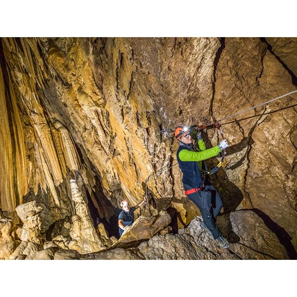 smartbox tuffo nella preistoria: visita al museo e alle grotte di equi geo-archeo park per 1