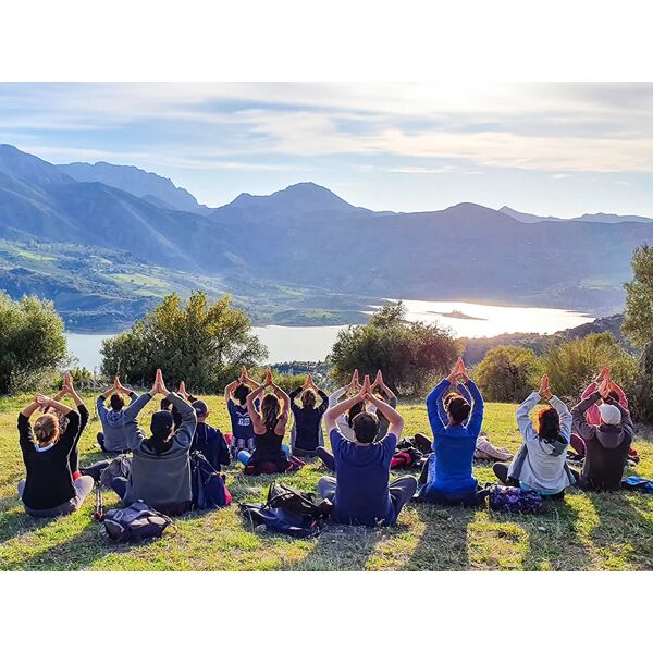 smartbox ritiro yoga in spagna: 2 notti con lezioni di yoga e laboratori di meditazione