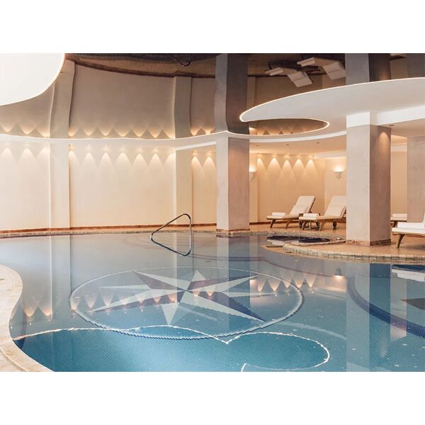 smartbox romantico relax in alto adige: 1 notte con spa al 4* alpin royal wellness refugium & resort hotel