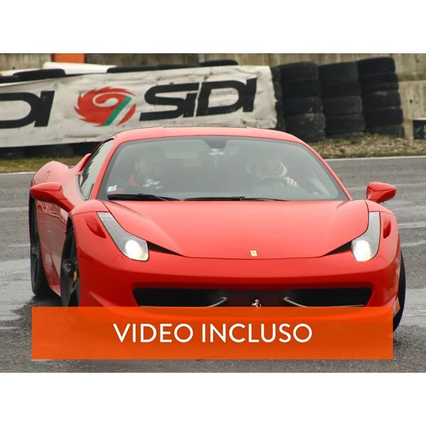 smartbox 3 giri su una ferrari 458 con video sul circuito internazionale di busca in piemonte