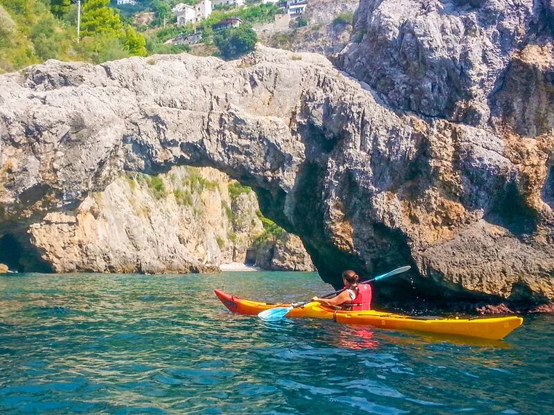smartbox tour in kayak lungo la costiera amalfitana per 1 (3h)